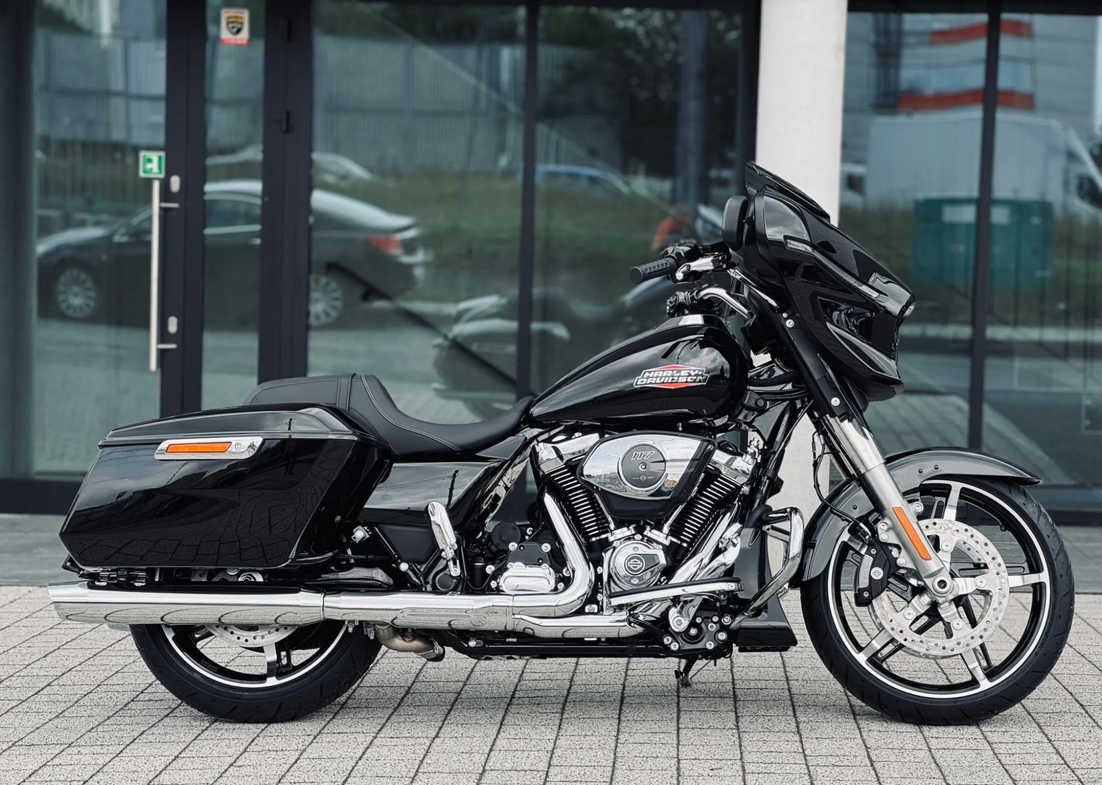 Harley-Davidson STREET GLIDE – PREMIUM TOURING