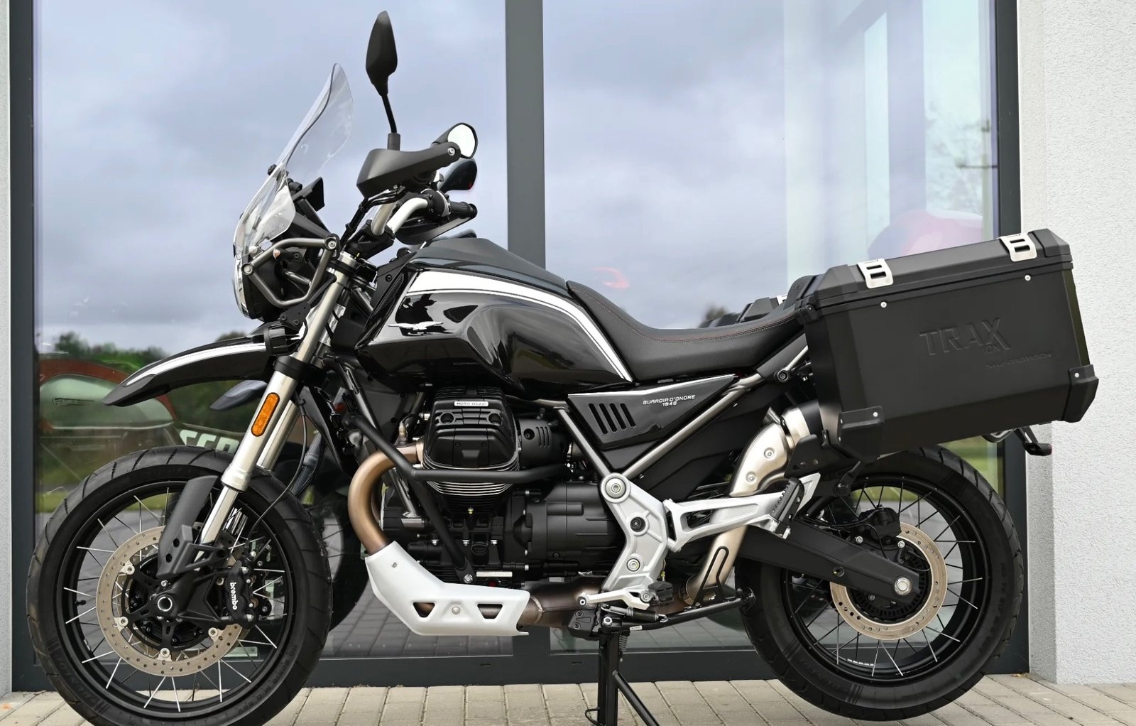 Moto Guzzi V85 TT TRAVEL